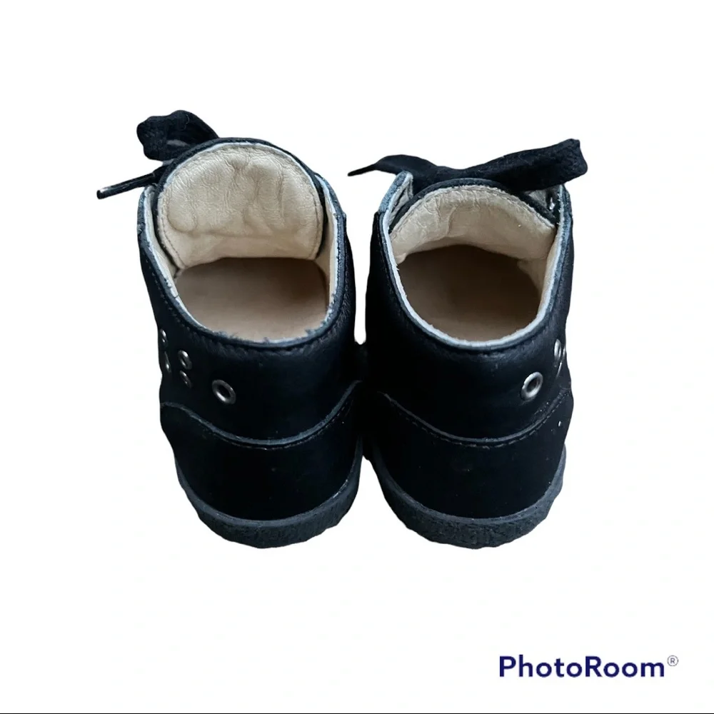 Falcotto Naturino leather baby booties size. 20 (9-12month)